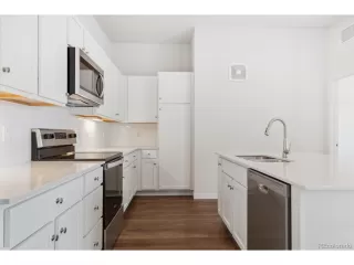 Photo #4: 3332768 Listing