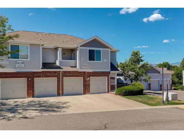 MLS: 3333536 Condo For Sale