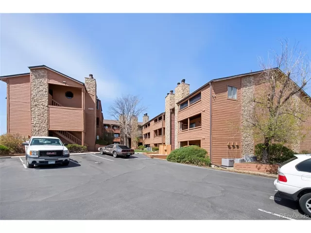 MLS: 3334112 Condo For Sale