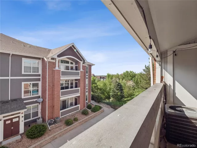 MLS: 3334697 Condo For Sale