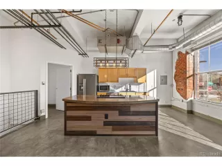 Photo #3: 3339796 Listing