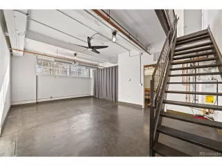 Photo #6: 3339796 Listing