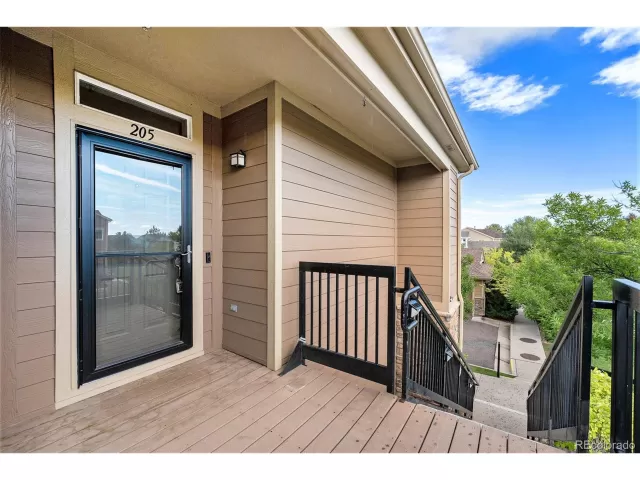 MLS: 3340158 Condo For Sale