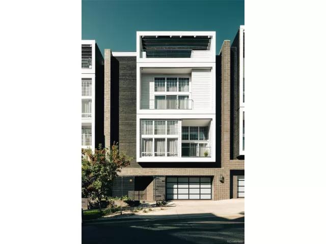 MLS: 3347689 Condo For Sale