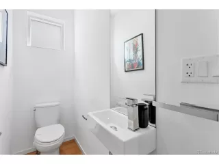 Photo #6: 3353000 Listing 