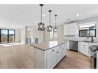 Photo #3: 3355573 Listing