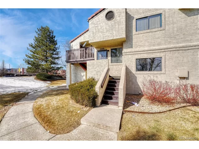 MLS: 3356089 Condo For Sale