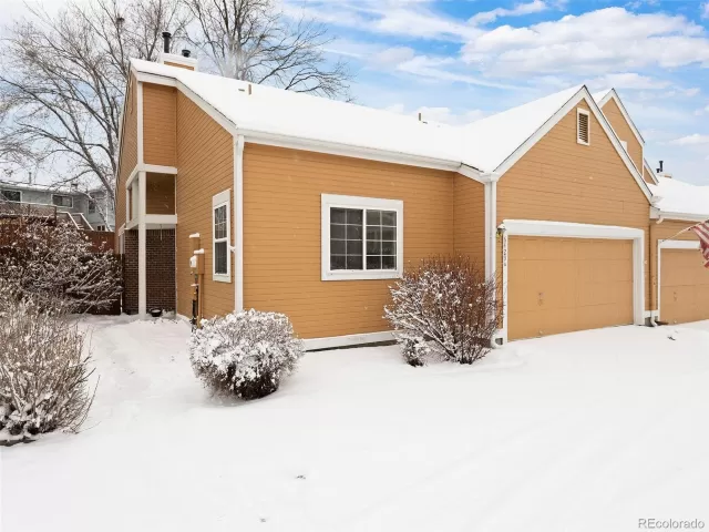 MLS: 3358718 Condo For Sale