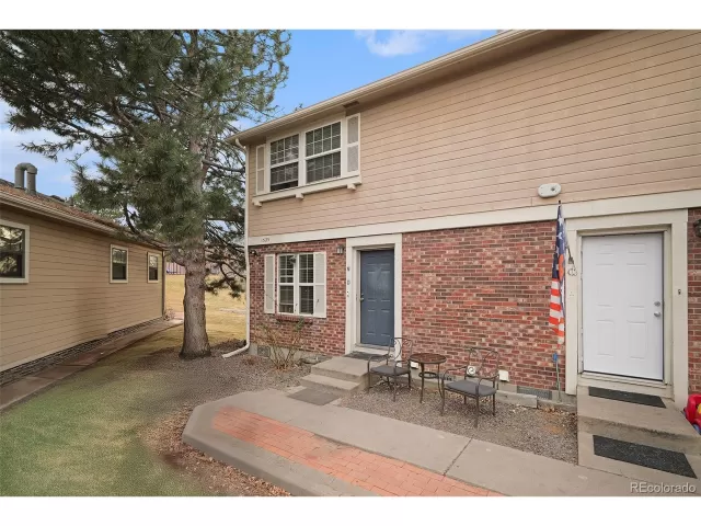 MLS: 3359803 Condo For Sale