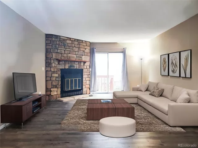 MLS: 3361545 Condo For Sale