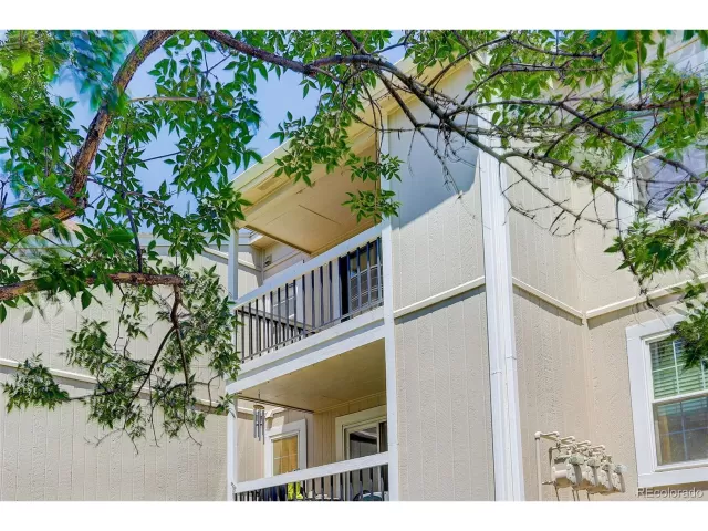 MLS: 3369367 Condo For Sale