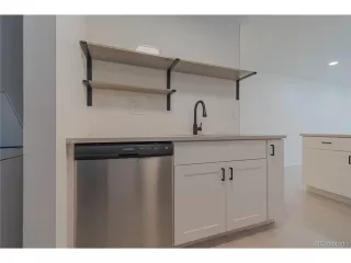 Photo #5: 3371027 Listing