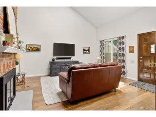 Photo #4: 3371297 Listing