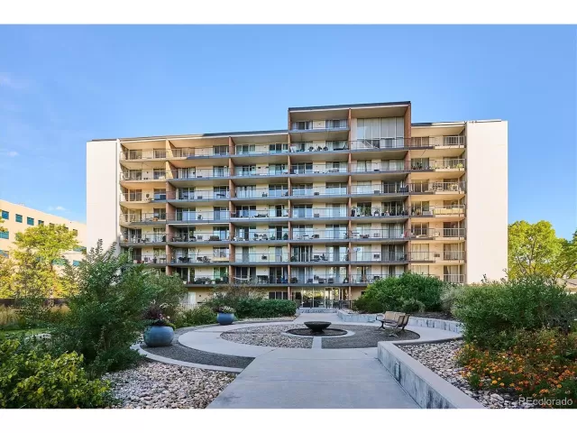 MLS: 3372550 Condo For Sale