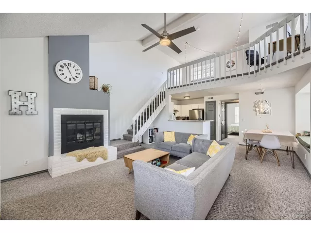 MLS: 3372994 Condo For Sale