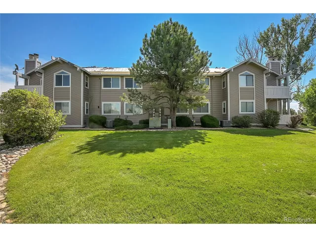 MLS: 3381350 Condo For Sale