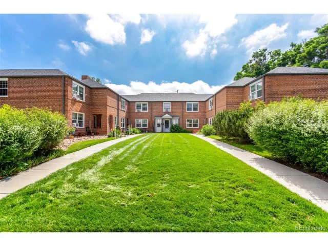 MLS: 3384677 Condo For Sale