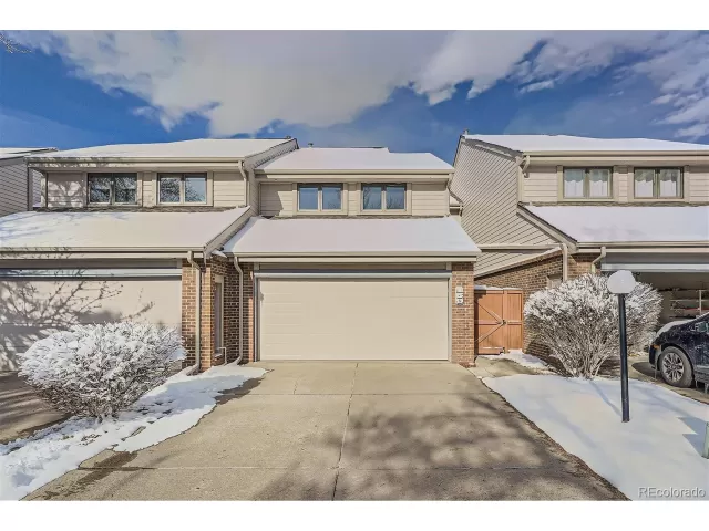 MLS: 3389532 Condo For Sale