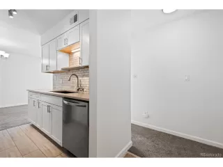 Photo #5: 3389923 Listing