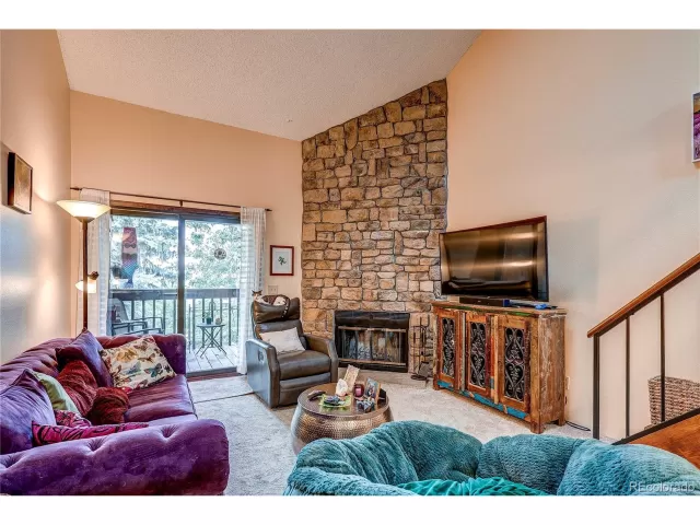 MLS: 3395558 Condo For Sale