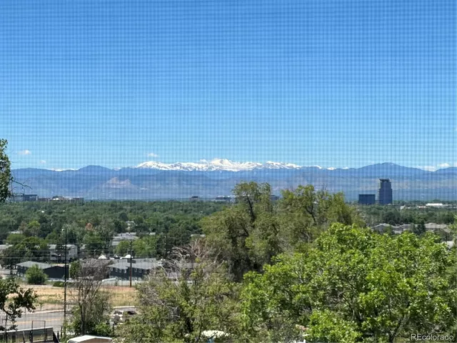 MLS: 3396202 Condo For Sale