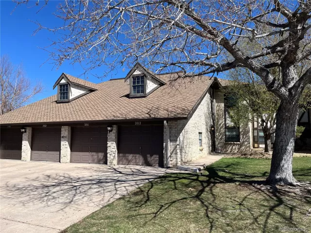 MLS: 3402902 Condo For Sale