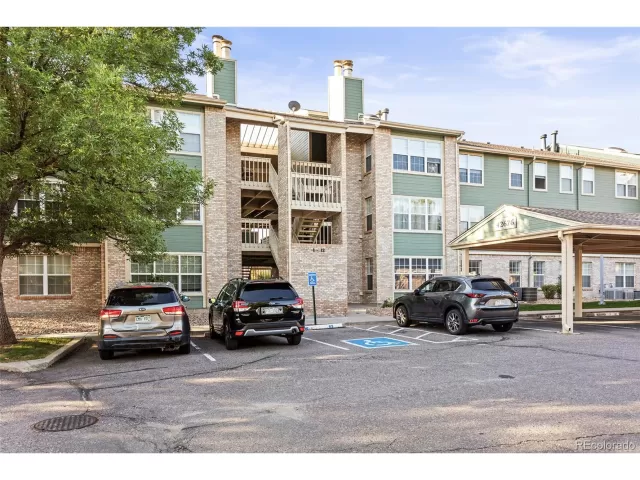 MLS: 3405835 Condo For Sale