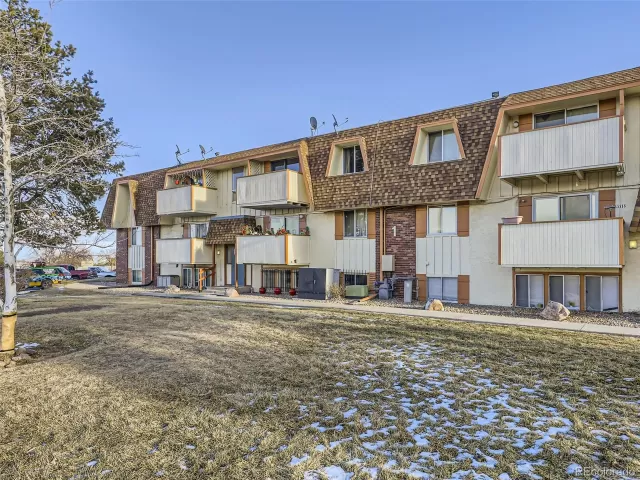 MLS: 3408686 Condo For Sale