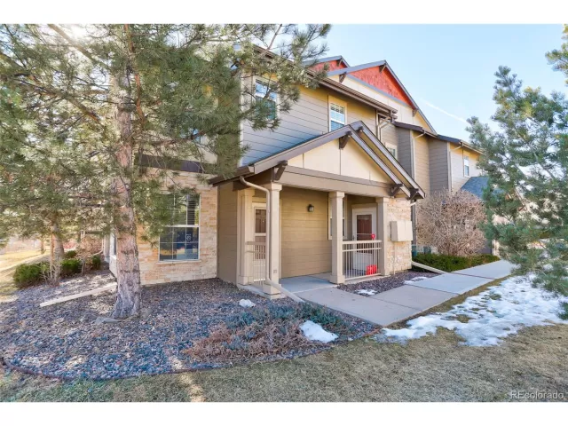 MLS: 3409238 Condo For Sale