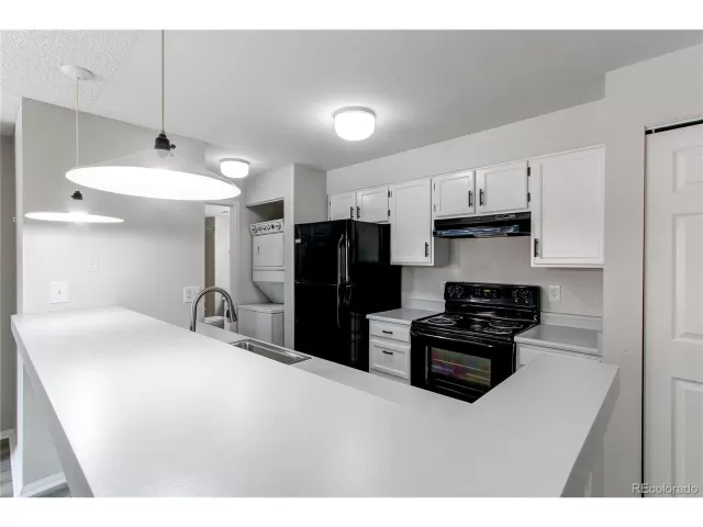 MLS: 3411541 Condo For Sale