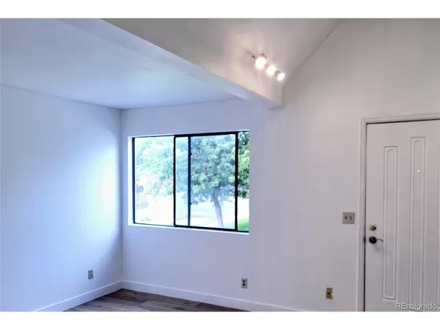 MLS: 3414998 Condo For Sale