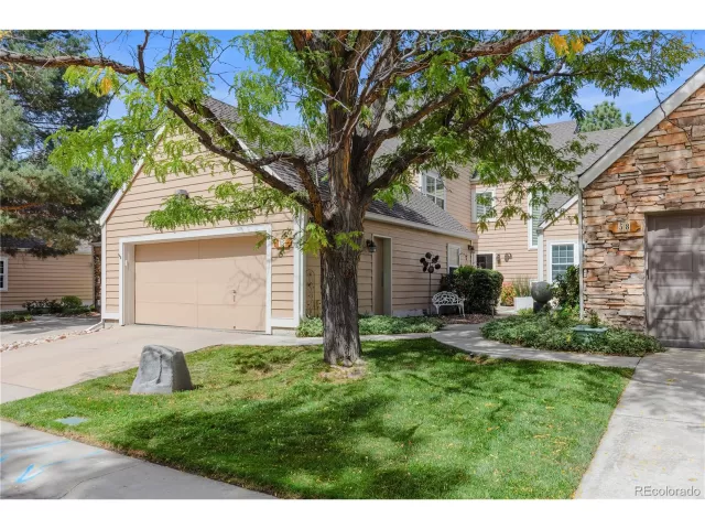 MLS: 3415737 Condo For Sale