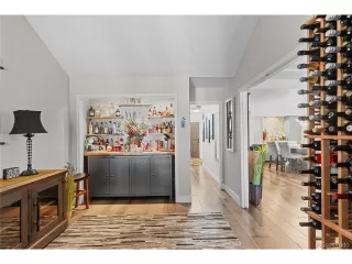 Photo #6: 3415737 Listing