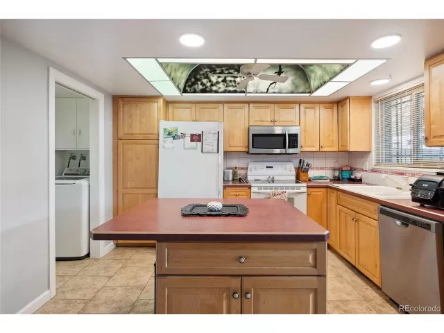 MLS: 3419393 Condo For Sale