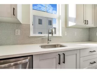 Photo #3: 3425540 Listing