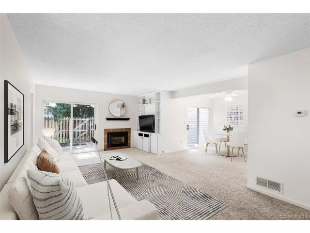 MLS: 3430497 Condo For Sale