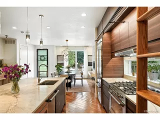 Photo #6: 3433749 Listing