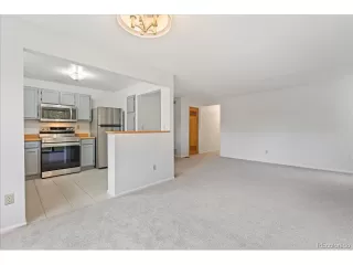 Photo #6: 3437509 Listing