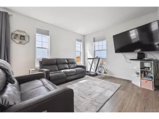 Photo #6: 3438821 Listing