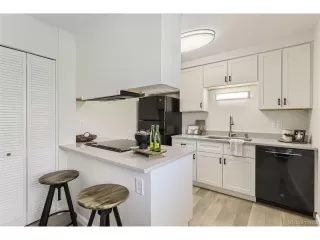 Photo #6: 3439619 Listing