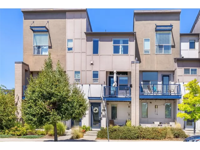 MLS: 3440998 Condo For Sale