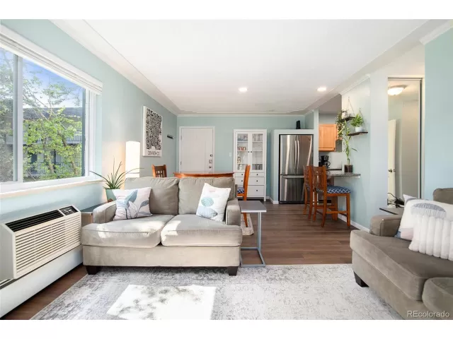 MLS: 3450323 Condo For Sale