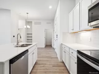 Photo #6: 3463395 Listing