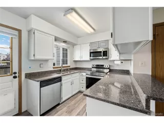 Photo #6: 3468591 Listing