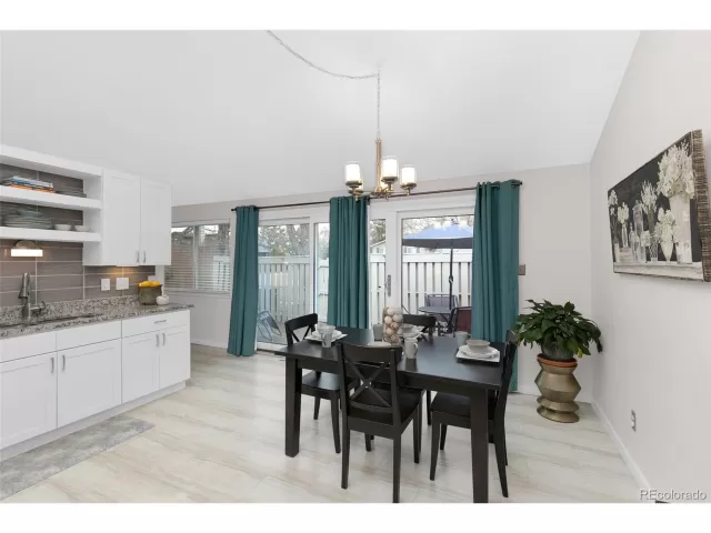 MLS: 3473589 Condo For Sale