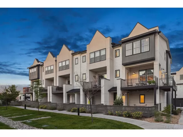 MLS: 3481598 Condo For Sale