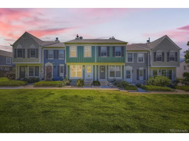 MLS: 3500246 Condo For Sale