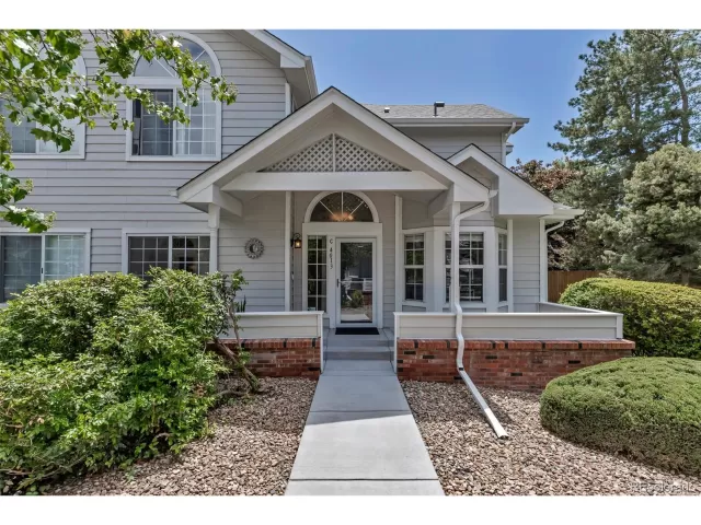 MLS: 3502402 Condo For Sale