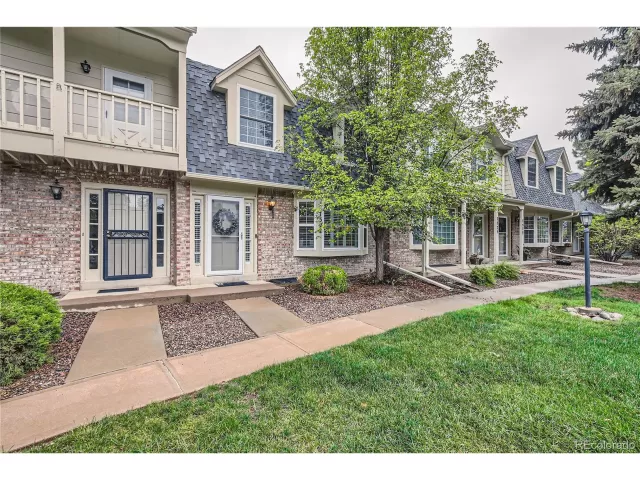 MLS: 3510674 Condo For Sale