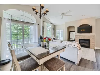 Photo #6: 3512859 Listing